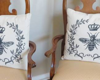 Queen bee pillows
