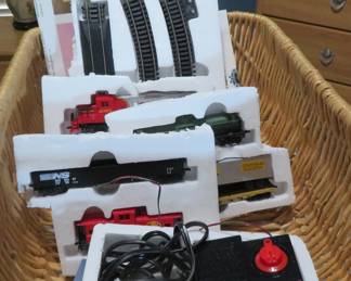 1994 Walthers Trainline - selling as a set