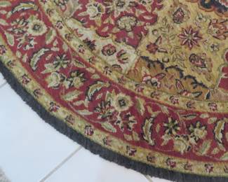 Round rug
