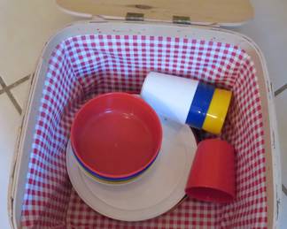 Picnic basket