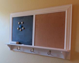 Bulletin/chalk board