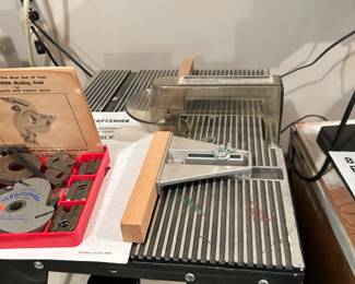 Craftsman Router Table w/ 1 1/2HP Router