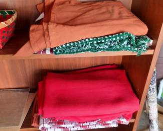 Table clothes; various sizes