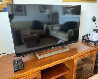 MPS055- Sony 42” Tv & Remote