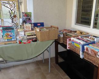 Baskets of cook books.