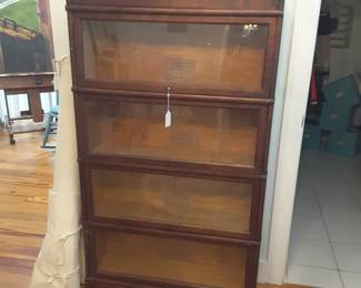 Vintage barrister bookcase in excellent condition 