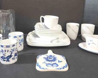 Corelle Black And White Dishes , Vienna Woods Coffee Cups, Glass Pitcher And Savoir Vivre Gravy Boat With Plate 