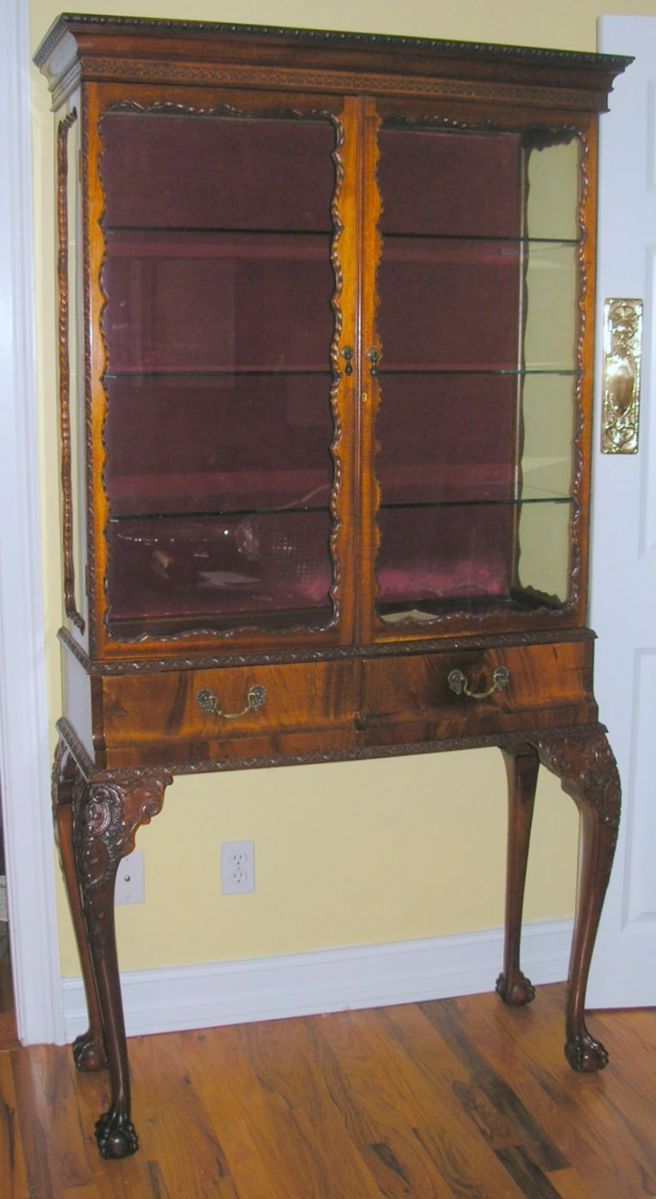Pair of Mahogany Chippendale Lighted cabinets, much nicer in person