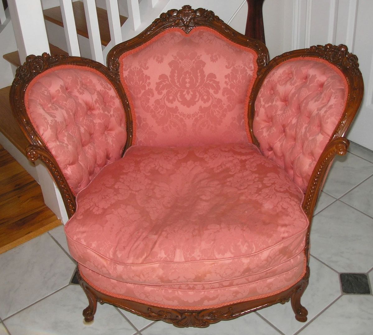 Antique Buttoned Large Chair.
