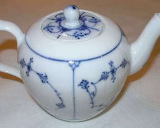 Antique Early 1800's Royal Copenhagen Small Teapot