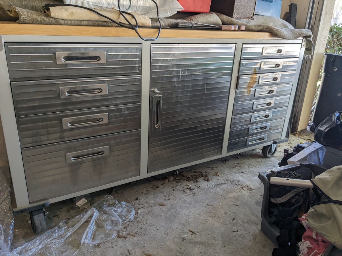 Roll around tool cart