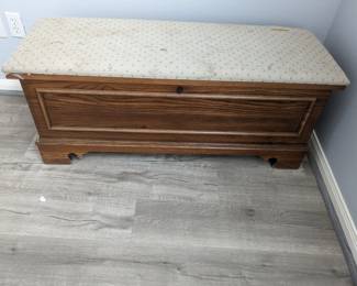 Lane cedar chest 