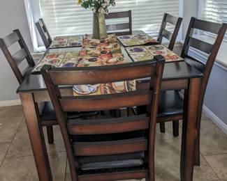 Breakfast table and chairs 