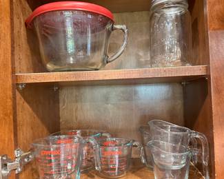 Pyrex Measuring cups