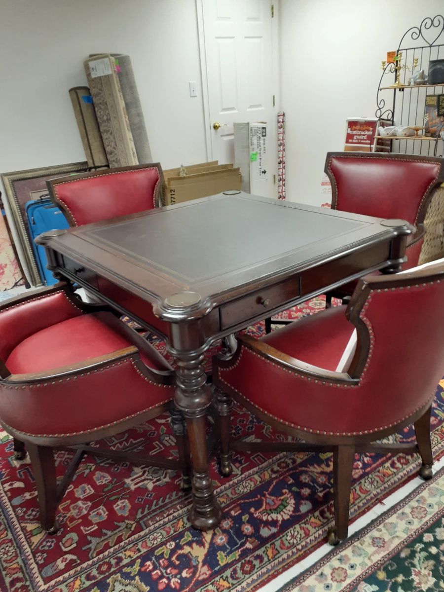 Lexington game table 4 leather chairs