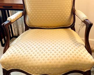 Antique upholstered arms. Back & seat with carved wood legs & trim. 
25”w x 20”d x 17” floor to seat as is $75 As is