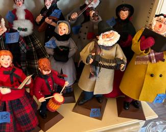 Simpich character dolls most $25-115
Fisherman $500
Mom with baby $300
Grandma w/ presents $175
Constable $150
accordion grinder $150 sold
Fiddler $200
Grandpa with present & cane $250