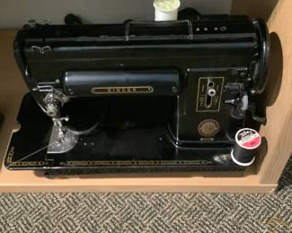Vintage Singer 301 Sewing Machine