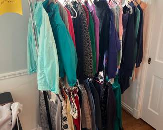 Women’s size M clothes