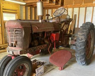 $800- Brand new battery. Cranks but doesn't start. Hydraulic leak and gas leaking from carburetor.