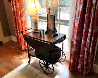 Tea cart