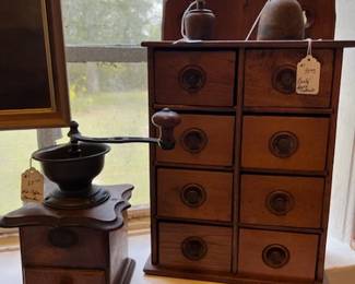 early spice box, coffee grinder