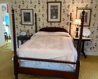 4 post bed (with canopy not attached)