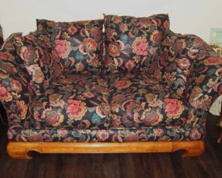 SUPER NICE LOVESEAT & MATCHING SOFA. MADE BY "SCHNADIG".  VERY COMFORTABLE & EXCEPTIONALLY WELL MADE (SEE NEXT PIC)