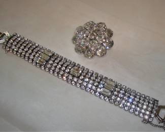 VINTAGE WEISS - SPECTACULAR!