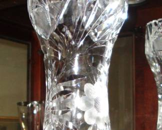 AMERICAN BRILLIANT CUT GLASS VASE
