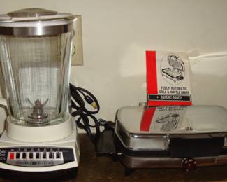 MID-CENTURY SMALL APPLIANCES