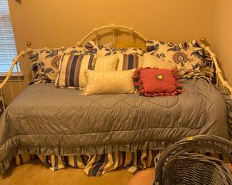 Trundle bed with beautiful linens 