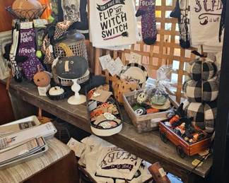 Rustic Bench
Fall Decor 