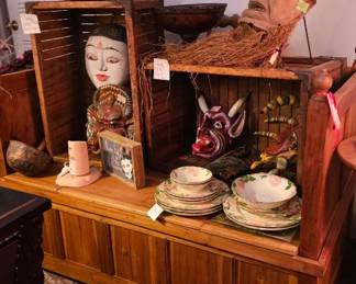 Vintage Bench
Mask Collection 
Crates