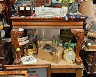 Side Tables
Manly Things