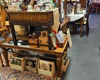 Coffee Table
Side Table