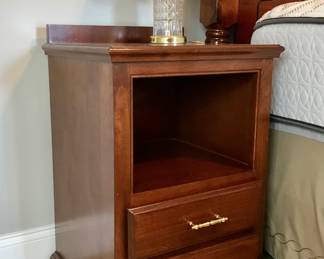 Nightstand 