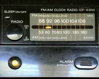 Vintage Sony Cube Radio Alarm Clock 