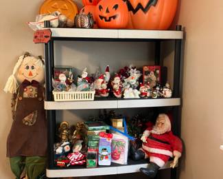 New and vintage holiday items