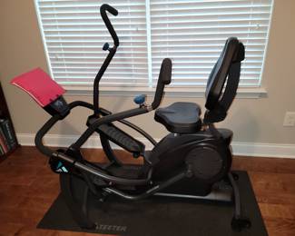 Never used teeter cross trainer