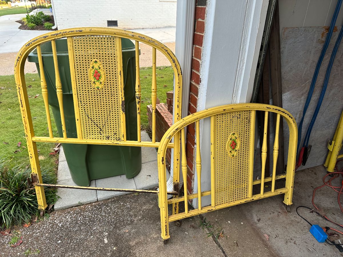Twin antique metal bed with frames