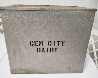 Gem City Dairy, Baraboo, Milk Box