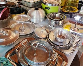 Lots of Kitchen Items