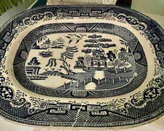 127. Blue & White Asian Platter (17" x 13")