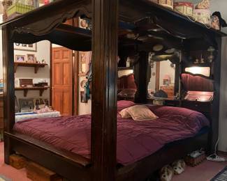 king canopy bed