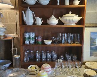 Lots of lovely vintage dishes and glassware. 