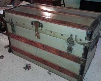 FABULOUS Antique Steamer Trunk (In GREAT Antique Condition)