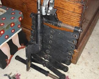 Wall Mounted Cast Iron Extender