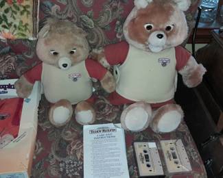 Teddy Ruxpin Bears, Clothing, & Accessories