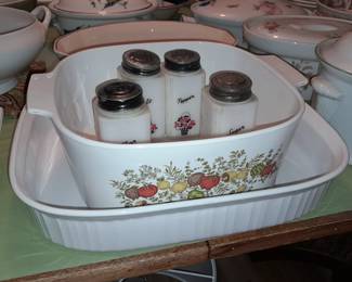 Veggie Patterned Casserole Bowl